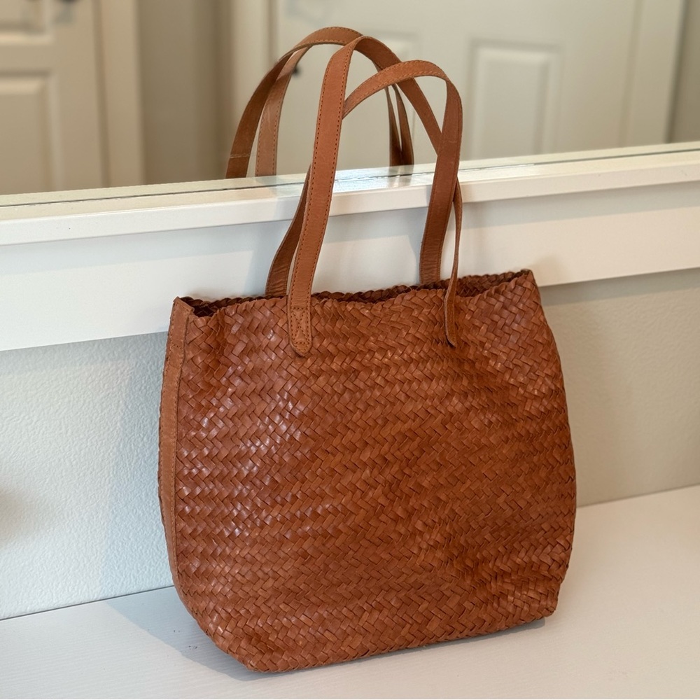 🚫SOLD🚫 Madewell The Medium Transport Tote: Woven Leather Edition